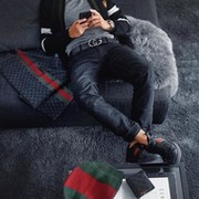 серж сержOFF on My World.